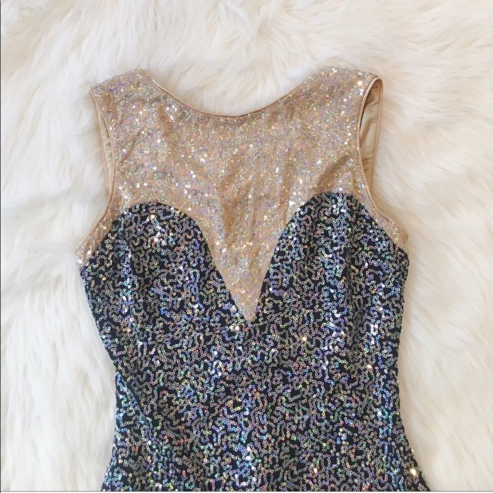 dresses and other drugs Sequin Mesh Dress Nude - Picture 5 of 7